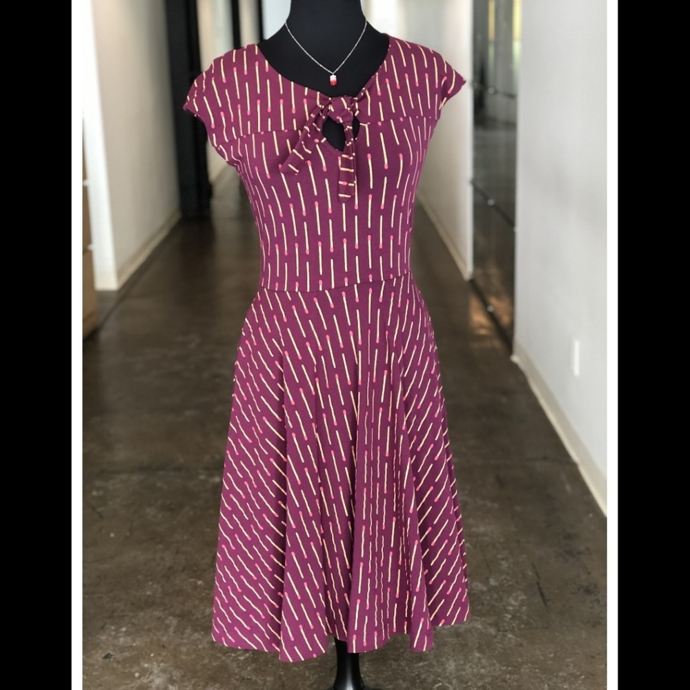 Effie's heart Demoiselles Dress Kindle Print NWT